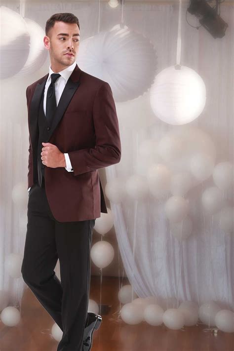 Milroy S Tuxedos Burgundy Ike Behar Marbella Tuxedo