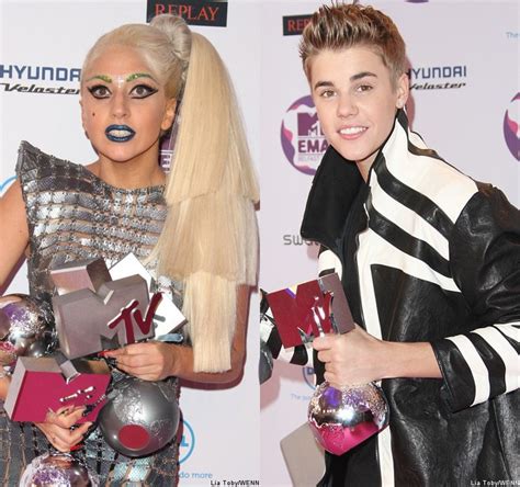 Lady Gaga Meat Dress Hugging Justin Bieber