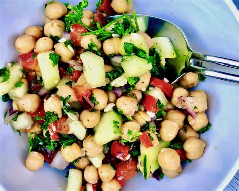 Easy, Addictive, Best Garbanzo Bean Salad