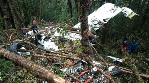 Kecelakaan Pesawat Di Papua Evakuasi Jenazah Terhambat