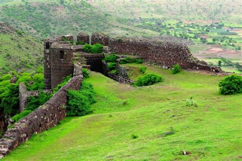 Malhargad Fort - Maharashtra Bhraman