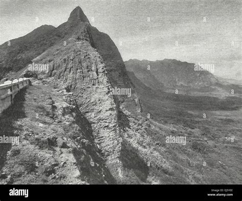 The Pali Island Of Oahu Hawaii 1916 Stock Photo Alamy