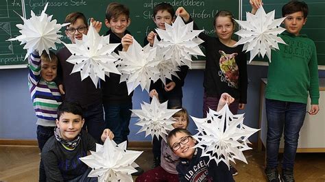 Basteln für Weihnachten Auszeit für Sackenbacher Grundschüler