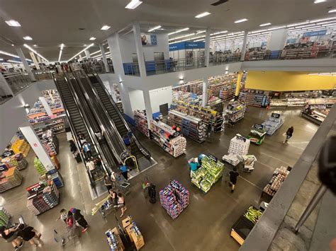 World's Largest Walmart is Near Albany, NY : r/Albany