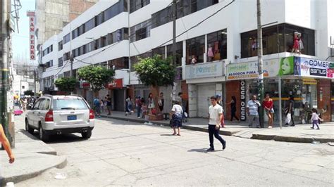 La Victoria comerciantes cierran galerías en Gamarra por temor a