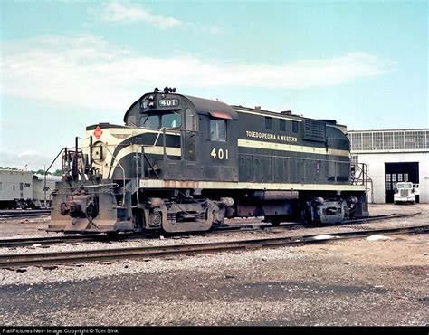 TPW 401 Toledo Peoria Western Alco RS 11 At East Peoria Illinois By