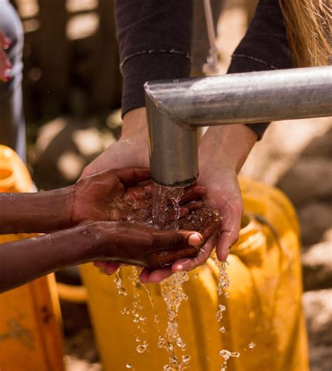 Eau hygiène assainissement et protection contre les inondations et