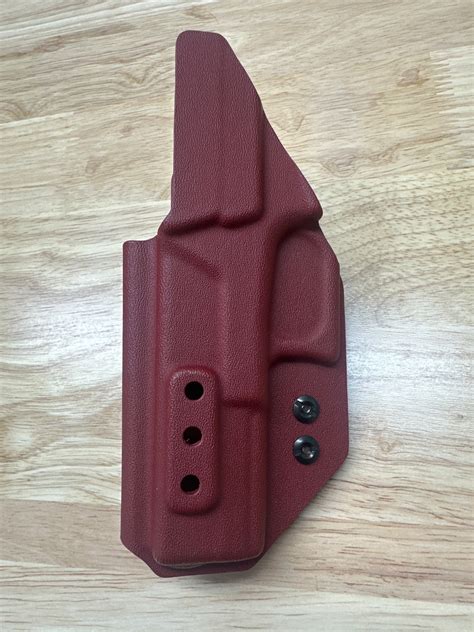 Glock 17 Blood Red Plastic Grip Hook Fattac