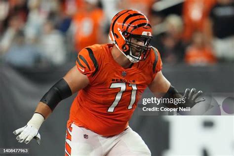 Riley Reiff Photos and Premium High Res Pictures - Getty Images