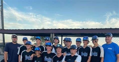 Clinton Huskies 17 U Club Sweeps Doubleheader From The Roadrunners