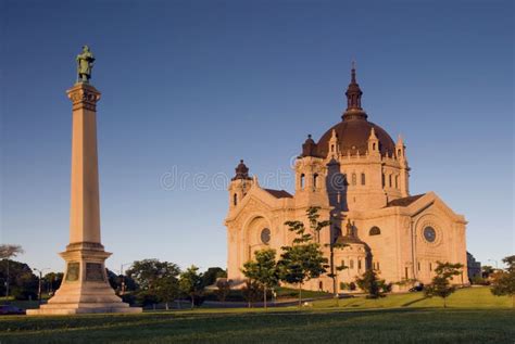 Morning Sun On Saint Paul S Cathedral Saint Paul Minnesota Usa Stock