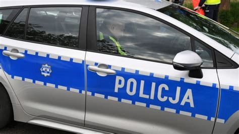 Wrocław Śmierć 25 latka po interwencji policji Siedzieli i