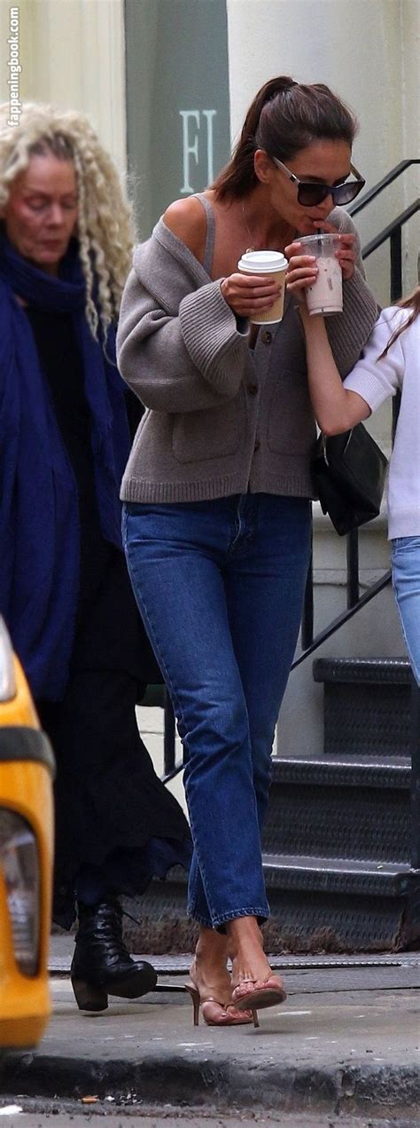 Katie Holmes Katieholmesfeetlove Nude OnlyFans Leaks Fappening Page FappeningBook