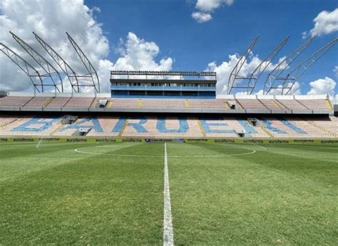 Problemas No Gramado Do Allianz Parque Jogo Entre Palmeiras E