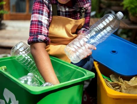 Manfaat Daur Ulang Sampah Plastik Dan Tujuannya IRP Paper Cup