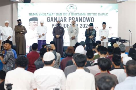 Ulama Habib Di Condet Gelar Salawat Dan Doa Ganjar Pranowo Jadi