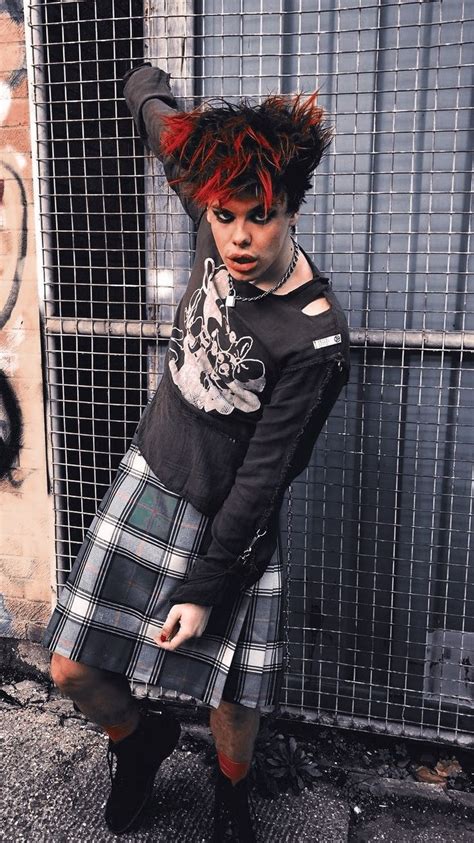 Yungblud Wallpaper My Style Dominic Harrison Fashion