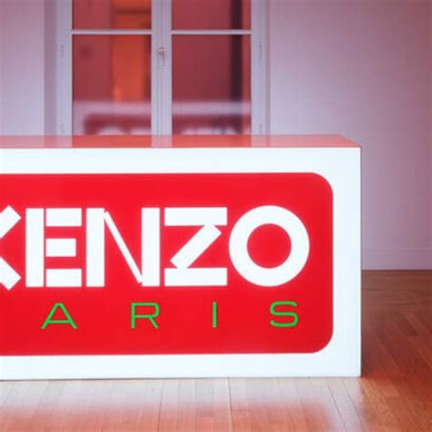 Kenzo D Voile Ses Premi Res Collections Et Ses Archives Aux Journ Es