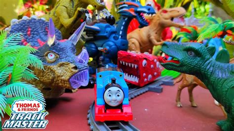 Kereta Api Thomas Hantu Laba Laba Dinosaurus Bus Bajaj Brontosaurus