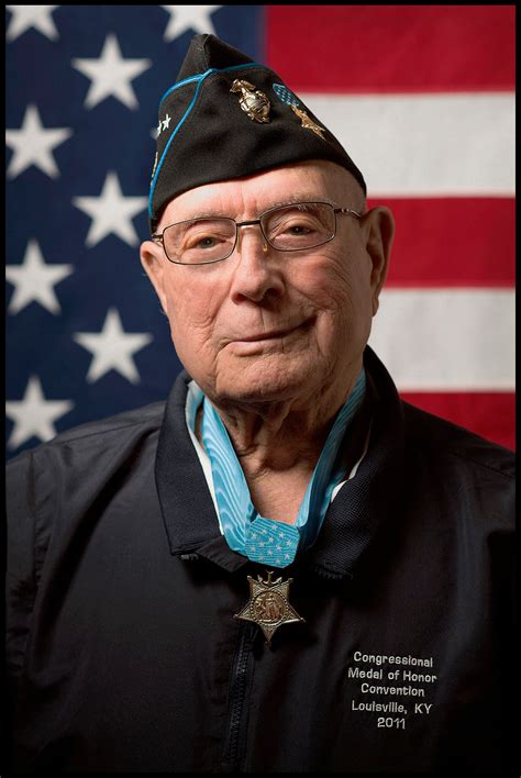 hershel  williams medal  honor battle  iwo jima  clarke evans