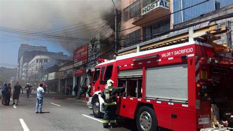 Incendio Afecta Importadora De Plásticos En Pleno Centro De Concepción