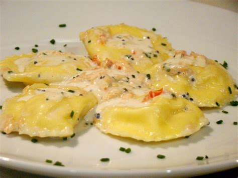 Ravioli Al Salmone Patate E Mascarpone Ricette Gourmet Recipe Cooking Food Ravioli Pasta