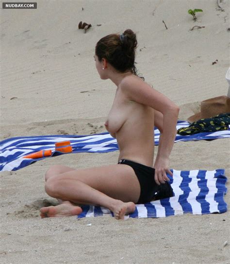 Kelly Brook Naked In Saint Barthelemy Jan 3 2008 Nudbay