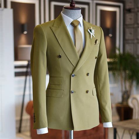 Green Peaked Lapel Double Breasted Mens Prom Suits Ballbella