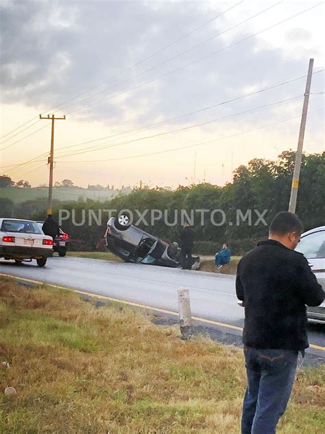 Volcadura En Montemorelos En Carretera Nacional Punto X Punto