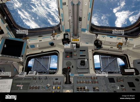 Space shuttle cockpit hi-res stock photography and images - Alamy