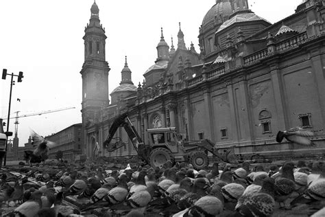 Fotos De La Evolución De La Plaza Del Pilar Desde Los Años 20 Imágenes