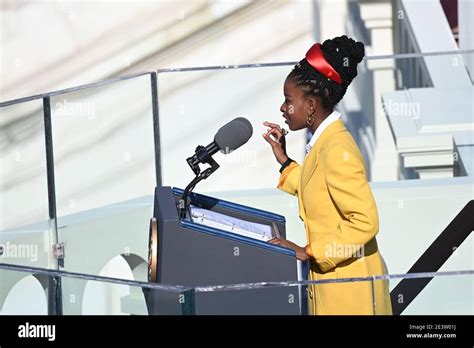 Washington Dc 20th Jan 2021 Poet Amanda Gorman Recites One Of Her Poems At The Inauguration