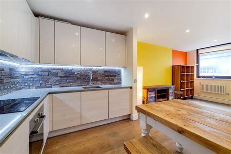 Seven Dials Court 3 Shorts Gardens London 2 Bed Flat To Rent £3575