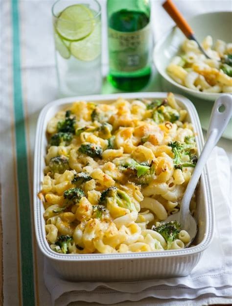 Baked Macaroni And Cheese With Broccoli