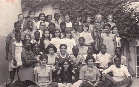 Photo De Classe 6ème M De 1977 Notre Dame Copains Davant