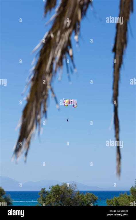 Parascending Ride Hi Res Stock Photography And Images Alamy