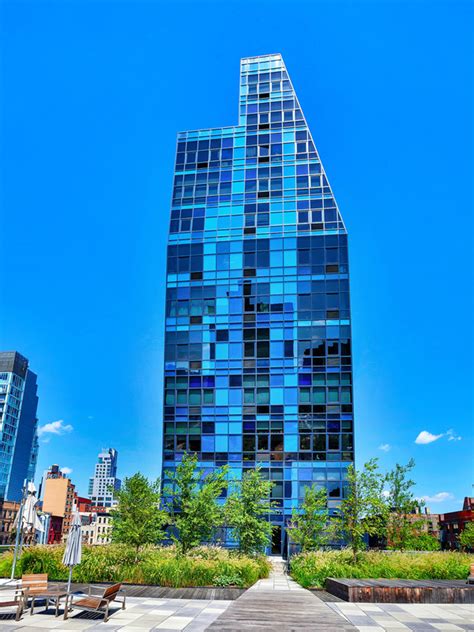 Architect Bernard Tschumi 2007 Blue Condominium Lower East Side New