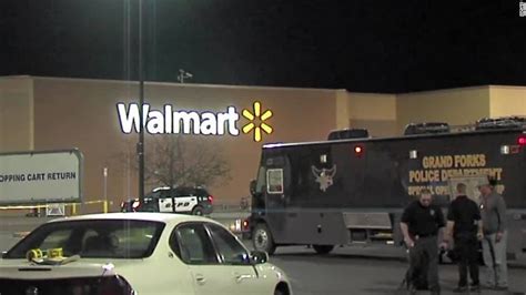 Two Killed In Grand Forks Walmart Shooting Cnn