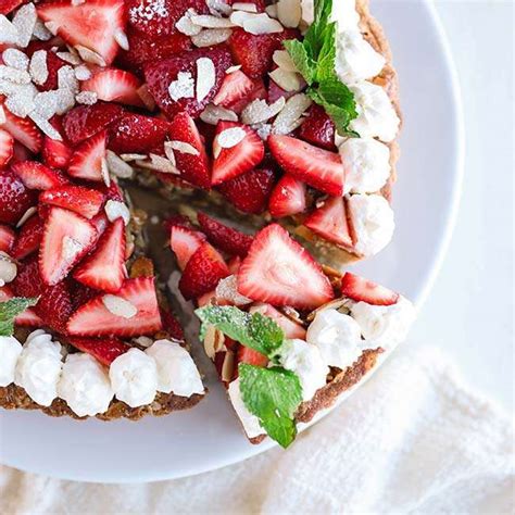 Almond Tart Recipe With Fresh Strawberries And Whipped Cream Chef Billy Parisi