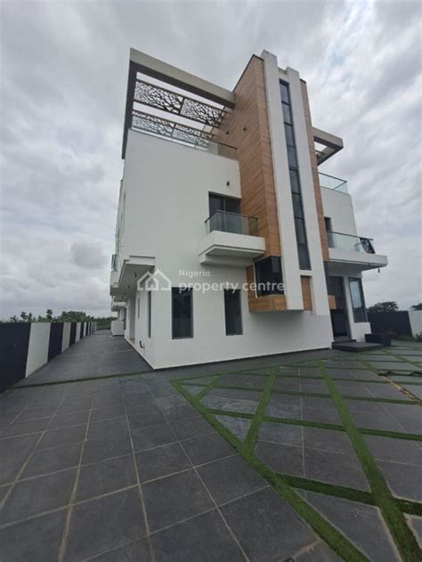 For Sale Tastefully Built Bedroom Fully Detached Duplex Pinnock