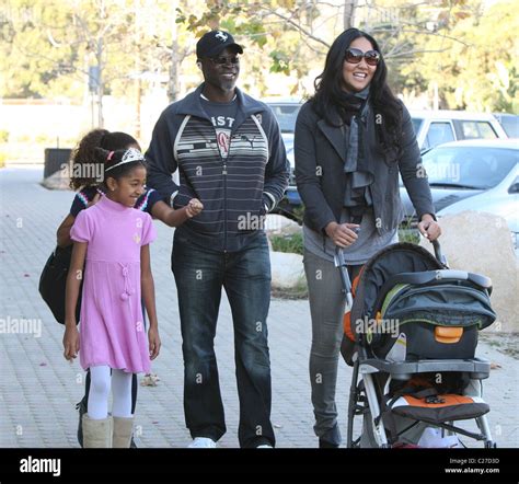 Kenzo Lee Hounsou Baby Banque De Photographies Et Dimages Haute