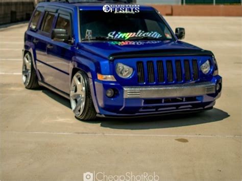 Clean Customized 2007 Jeep Patriot On 20 Mrr Wheels Bc Racing