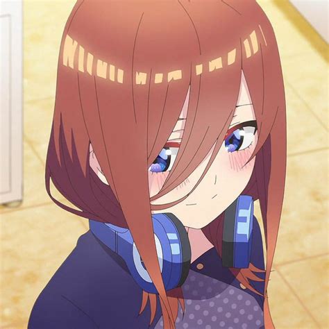 Miku Nakano 🎧 The Quintessential Quintuplets S2 Personagens De Anime