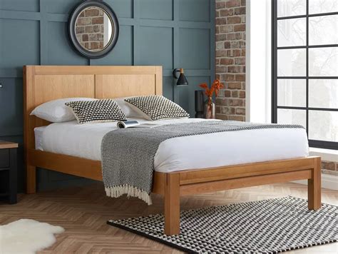 Birlea Bellevue 5ft King Size Oak Wooden Bed Frame