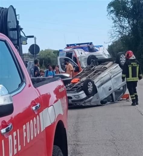 Mosciano Giulianova Incidente Tra Due Auto I Due Punti