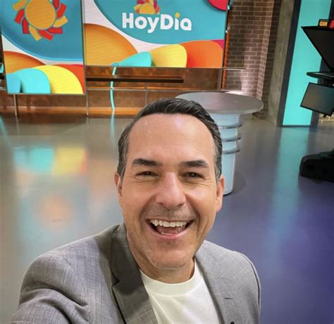 Carlos Calderón De Despierta América A Hoy Día De Telemundo