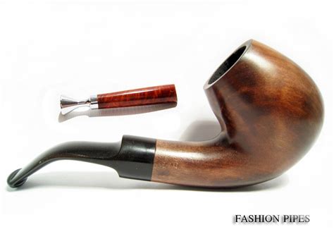 Handcrafted Tobacco Pipe/Pipes Designed for Smokers Wooden