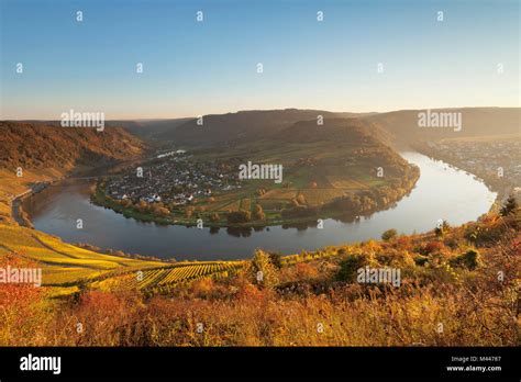 Moselschleife Hi Res Stock Photography And Images Alamy