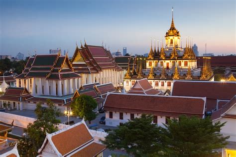 Der Ber Hmte Platz Goldener Berg In Bangkok Thailand Premium Foto