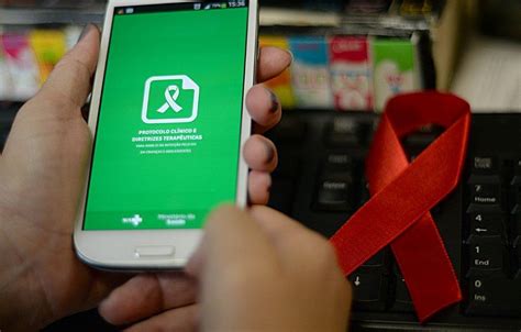 APP PCDT Departamento de Doenças de Condições Crônicas e Infecções